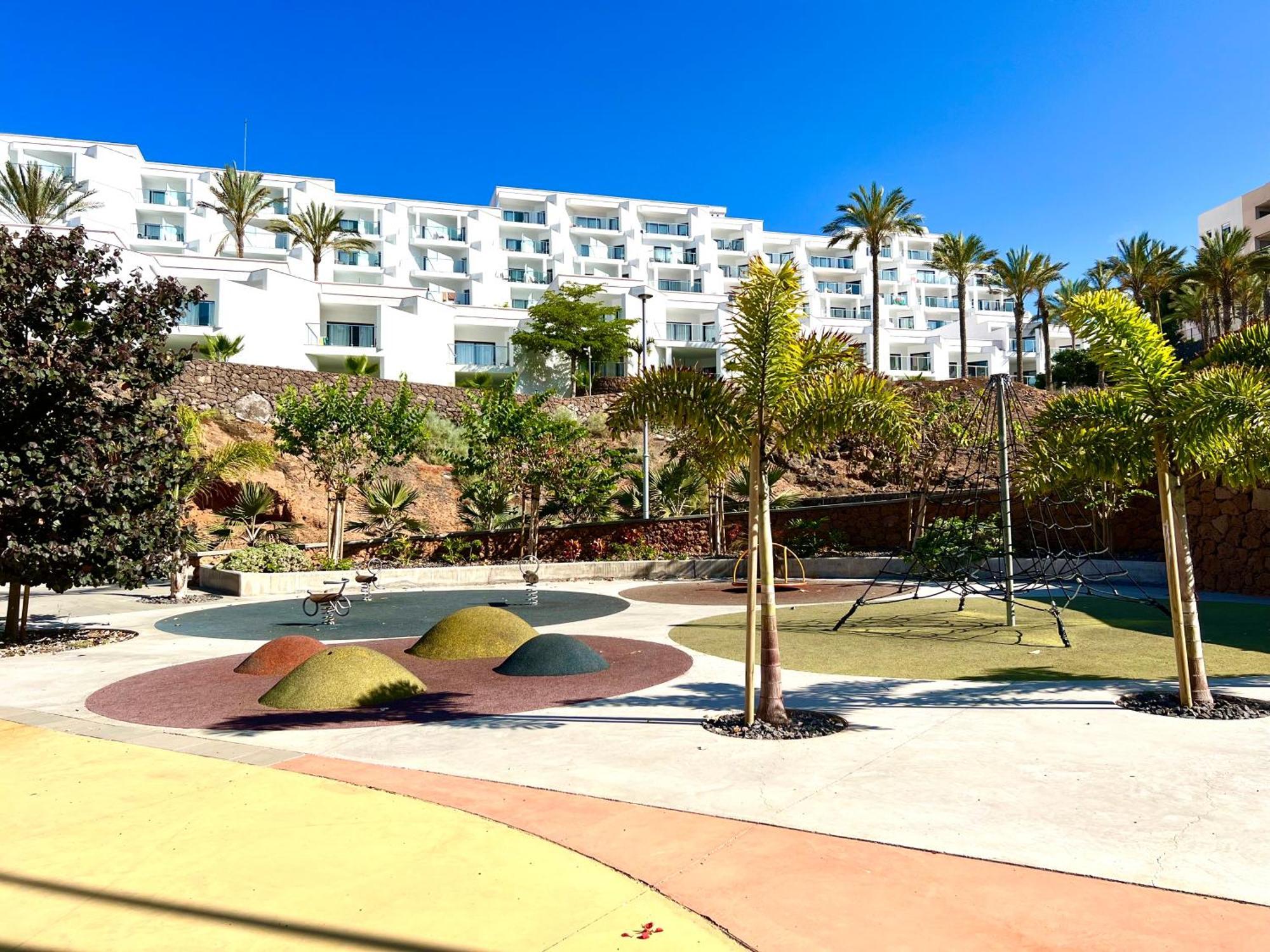 Cozy Apartment In Playa Paraiso Costa Adeje  Exterior photo